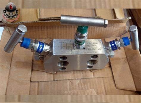 Rosemount 3051CD3A02A1JM6K5S5Q4 with integral manifold model 0305RC52B11B424(Manifold details