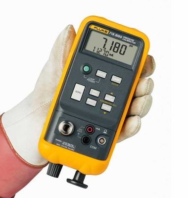 Fluke 718 Pressure Calibrator In Stock