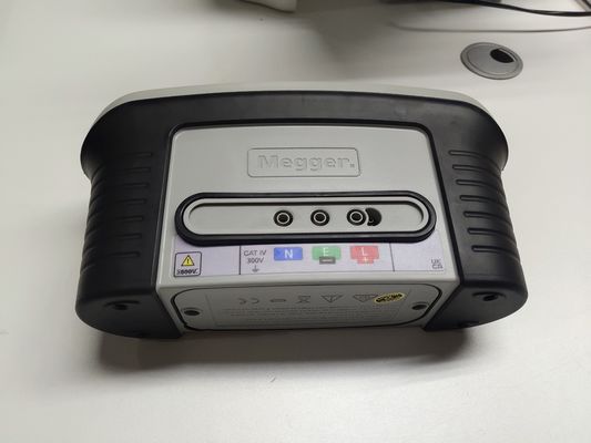 Large Bright LCD Display MFT1700 Series Multifunction Megger Tester MFT1711, MFT1721 with Two and Three Wire Non Trip Loop