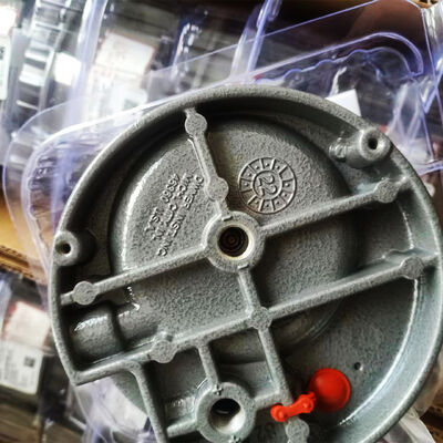 Magnetic Differential Pressure Gauge Featuring 2 Percent Accuracy and Measurement Range 0 to 750 Pa